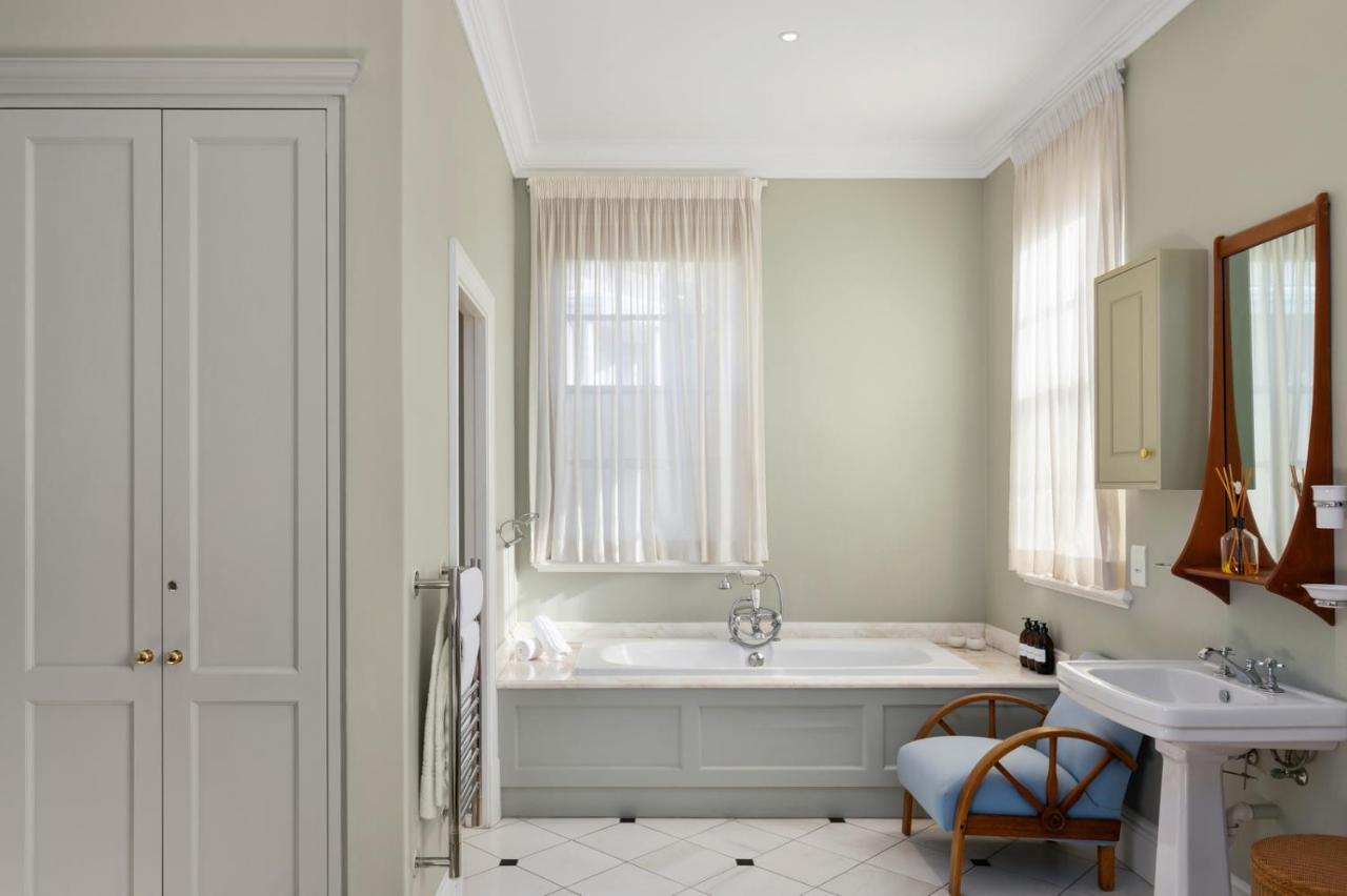 Majestic Ocean View Retreat Apartment เคปทาวน์ ภายนอก รูปภาพ