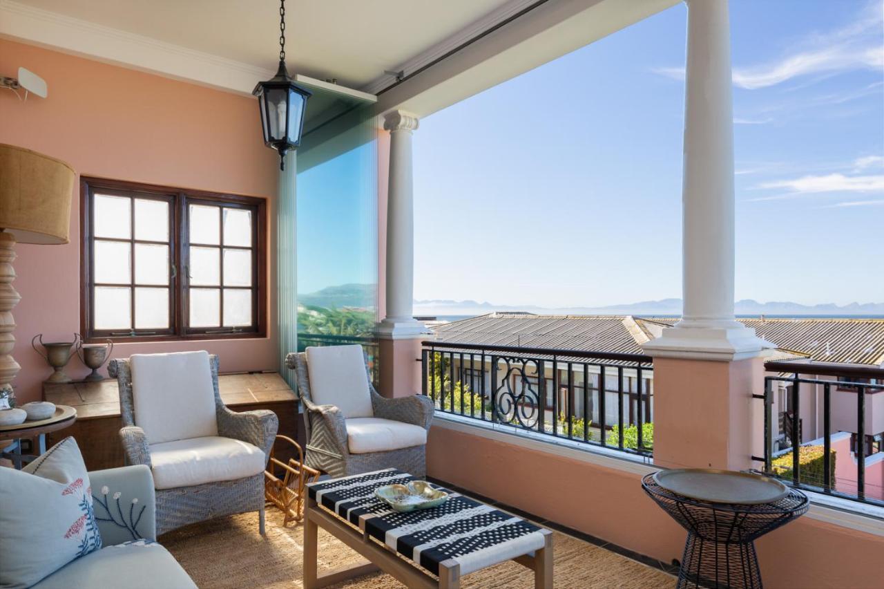 Majestic Ocean View Retreat Apartment เคปทาวน์ ภายนอก รูปภาพ